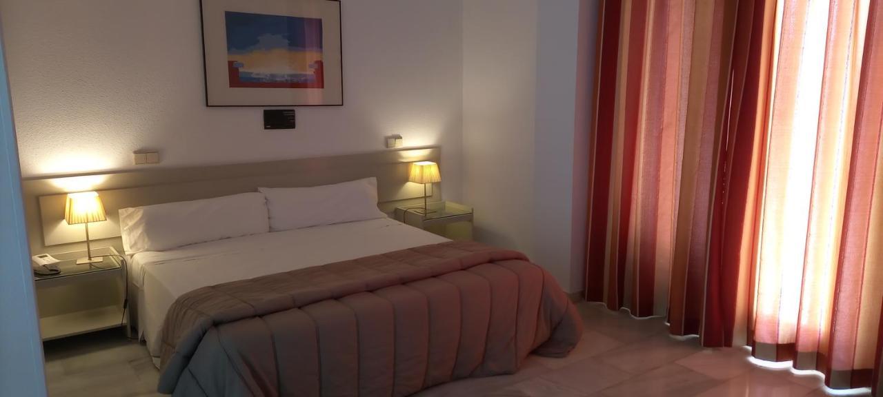 Hospedium Hotel Apartamentos Simon Verde Mairena del Aljarafe Eksteriør bilde