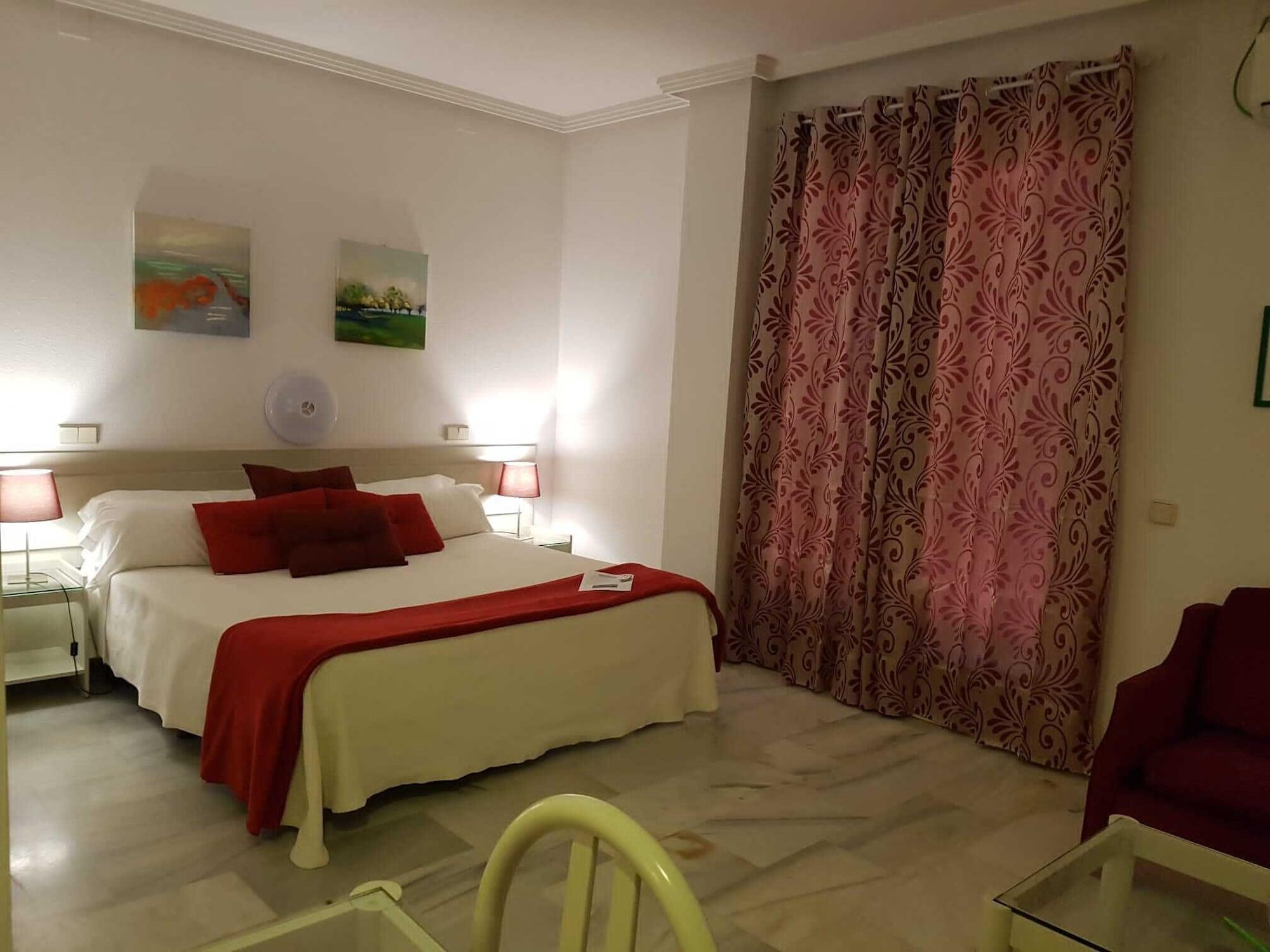 Hospedium Hotel Apartamentos Simon Verde Mairena del Aljarafe Eksteriør bilde